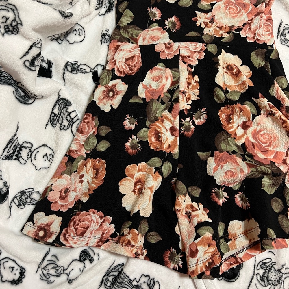 Romper - Picture 4 of 4